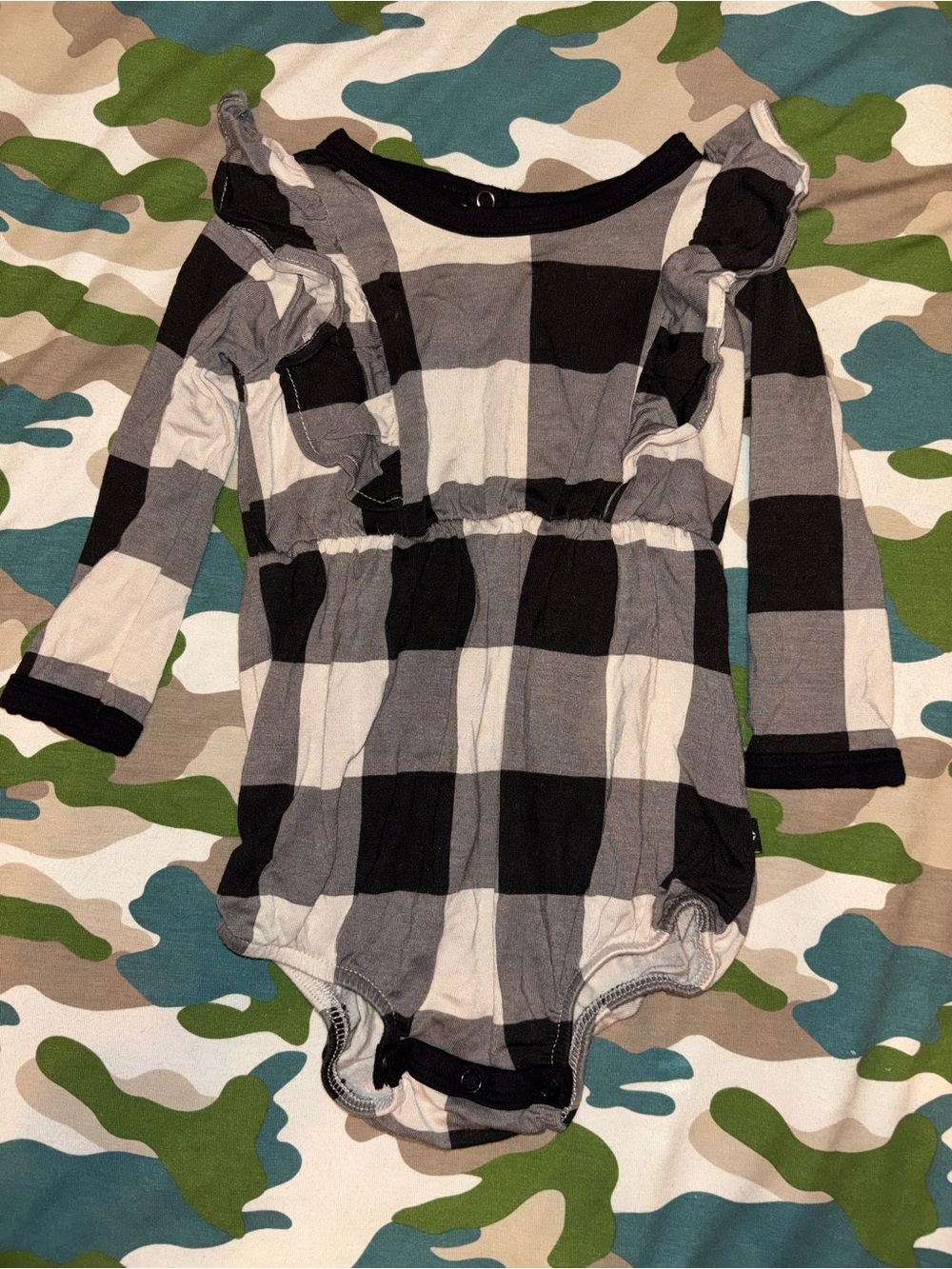 Kyte baby bamboo midnight plaid bubble romper long sleeve 3-6m